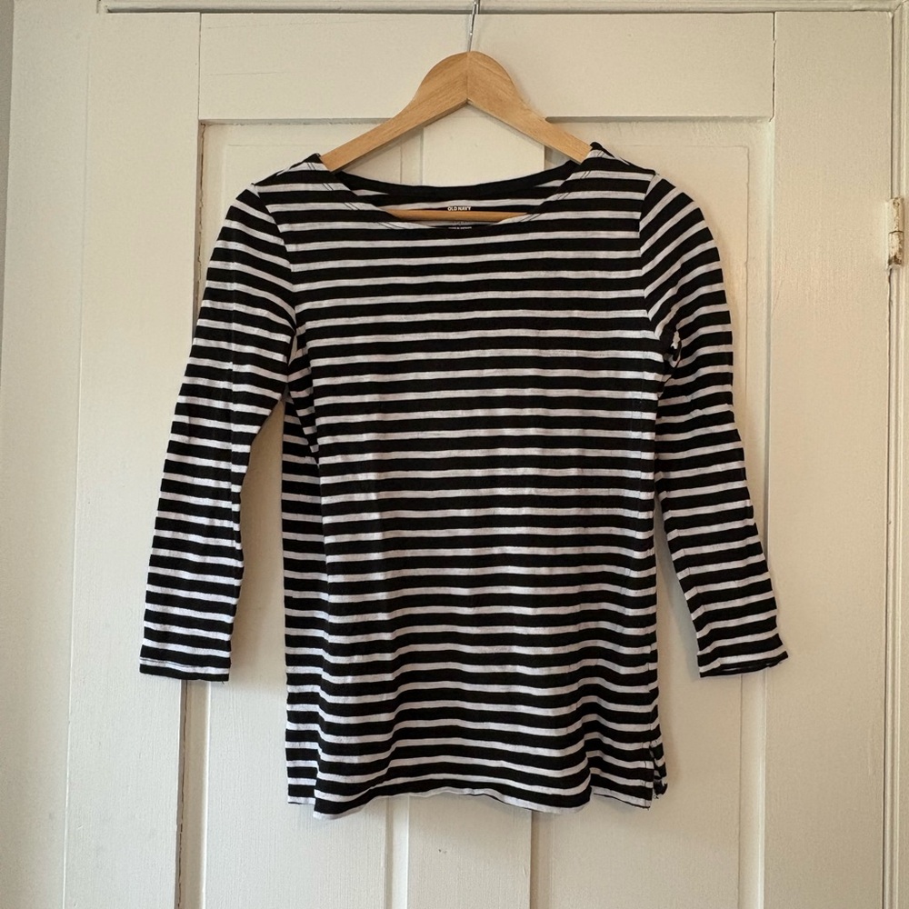 Old Navy Black and White Striped Top